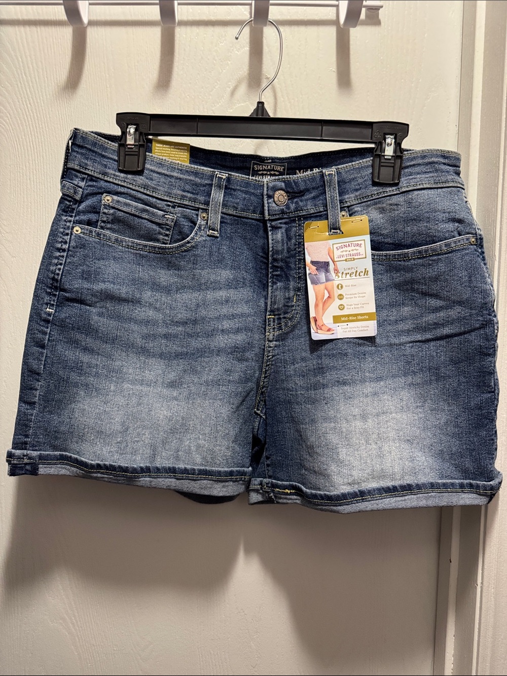 Signature by Levi Strauss Women's Washed Blue Stretch Denim Shorts